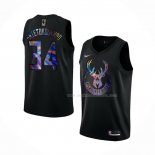 Maillot Milwaukee Bucks Giannis Antetokounmpo NO 34 Iridescent Logo Noir